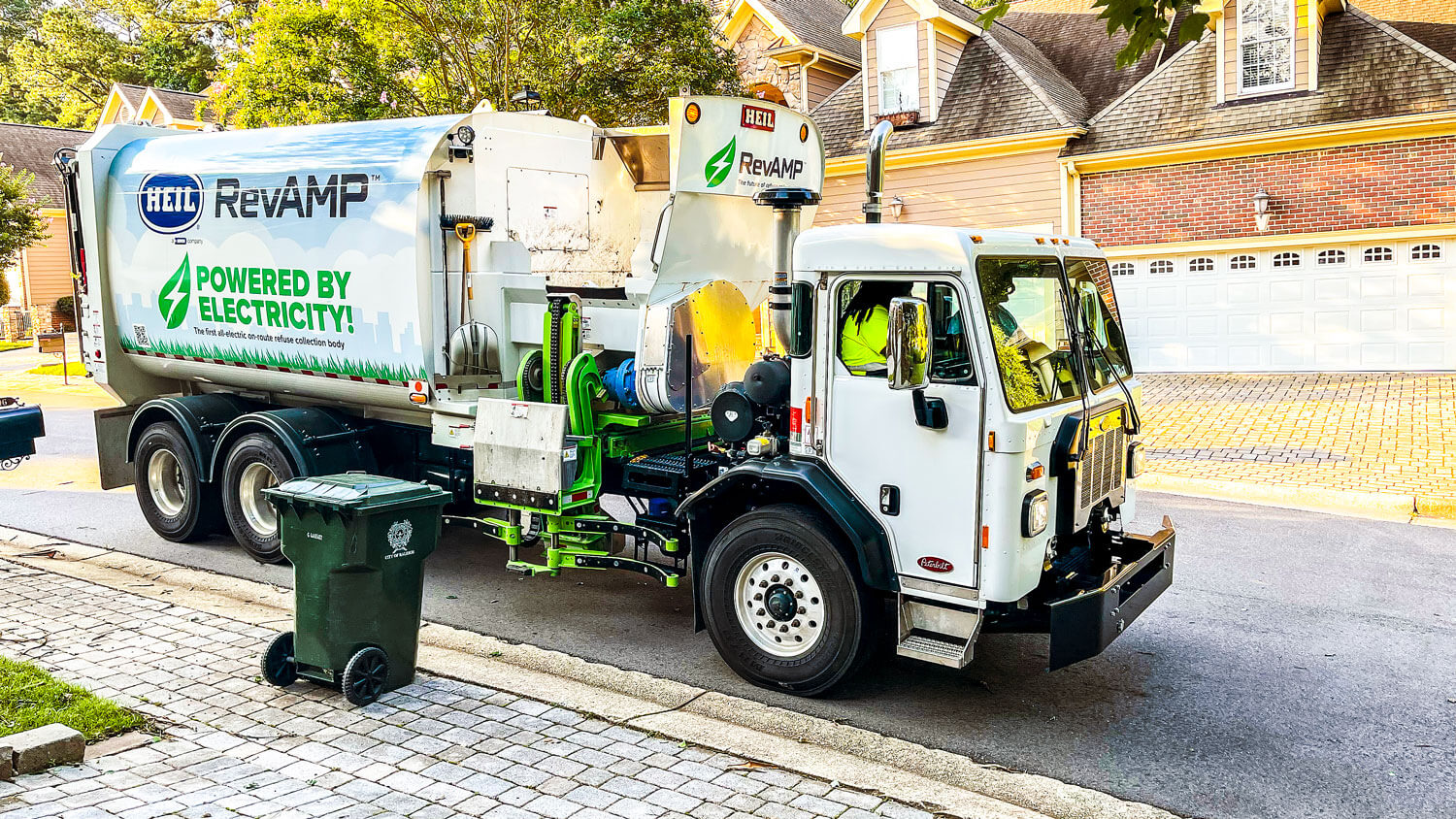 RevAMP All Electric Garbage truck