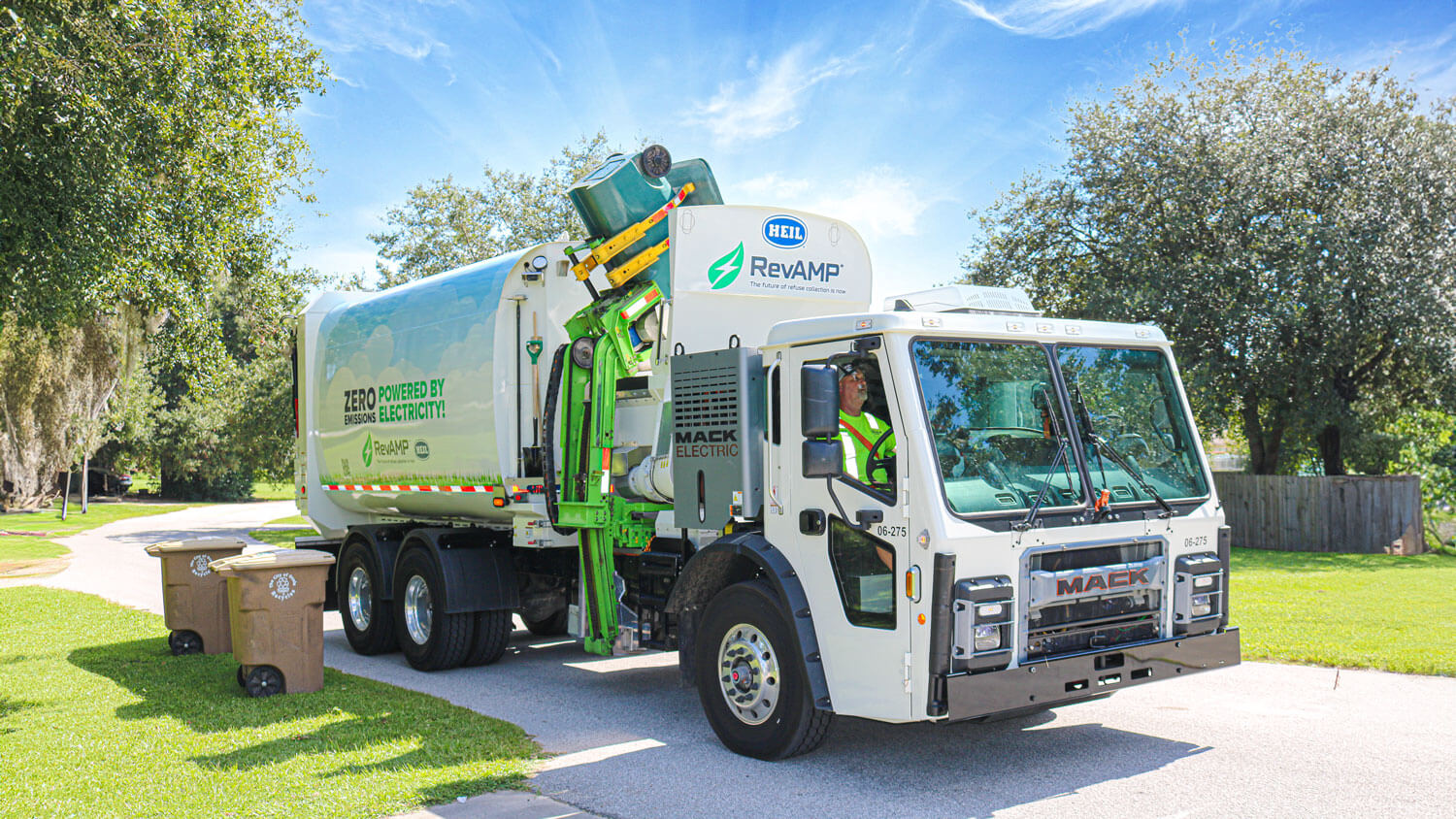 Heil RevAMP electric sideloader for EV chassis and EV garbage trucks